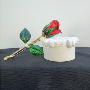 Beautiful Vintage Rose Brooch